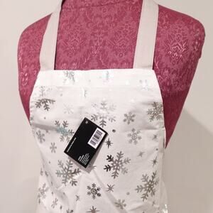 New Snowflake Apron and Snowflake Acrylic Earrings set for the Winter Holidays